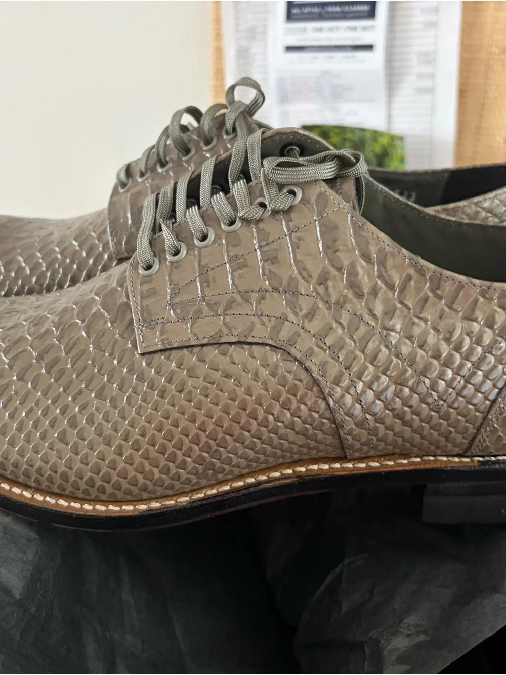 Stacy Adams Men's Brown Croc-Embossed Lace-Up Shoes size 8.5 D New